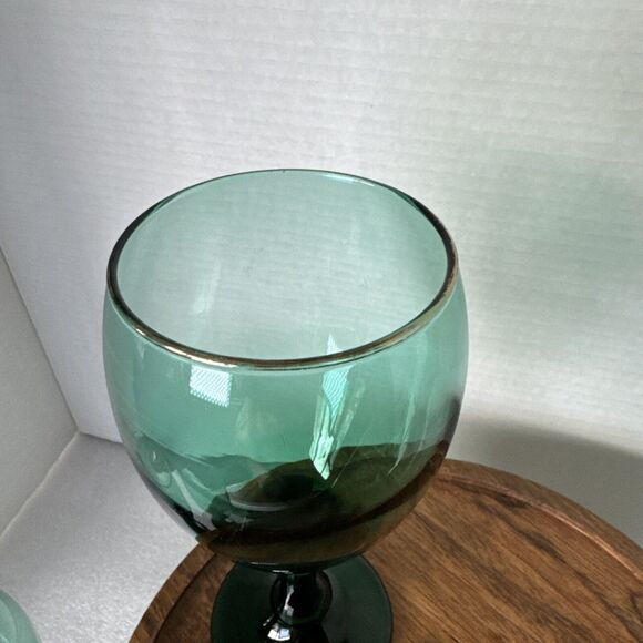 Set of 4  Vintage Libbey Teardrop Juniper Green Wine Goblets Glasses Gold Rims - Picture 13 of 16